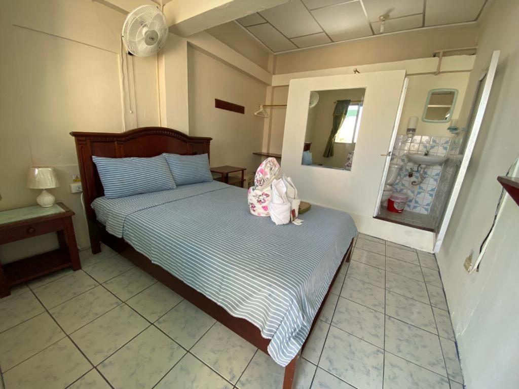 Historico Hostal Elizabeth Puerto Ayora  Ngoại thất bức ảnh